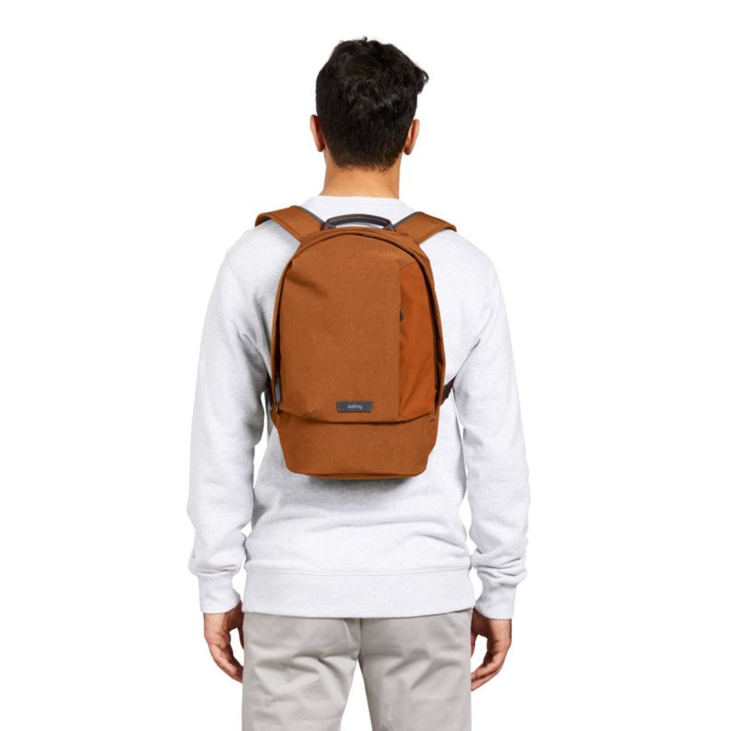 に値下げ！ Bellroy Classic Backpack（容量17リットル、15インチのノートPC） Bronze 並行輸入品 通販 